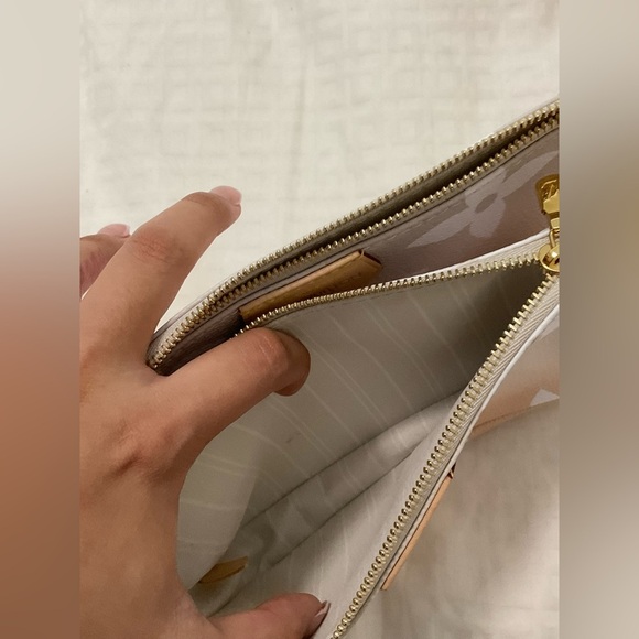 Louis Vuitton Monogram Giant By The Pool Multi-Pochette Accessoires handbag - Picture 13 of 15